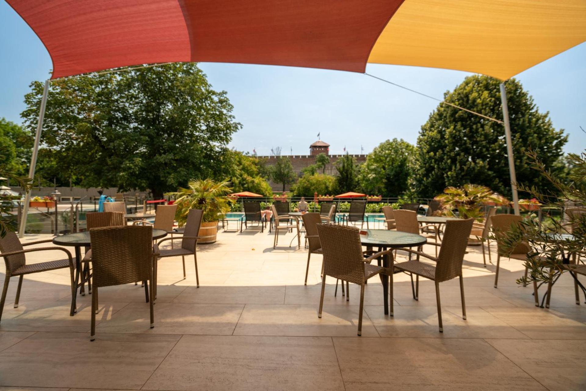 גיולה Elizabeth Hotel מראה חיצוני תמונה