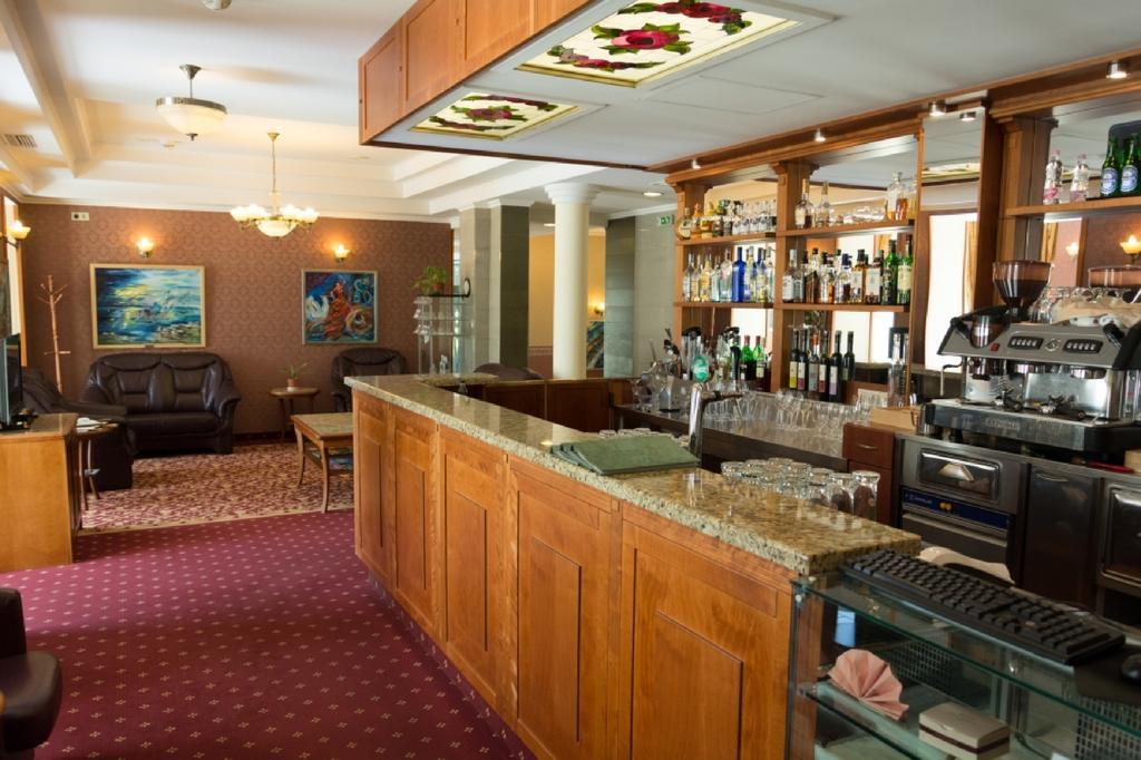 גיולה Elizabeth Hotel מראה חיצוני תמונה